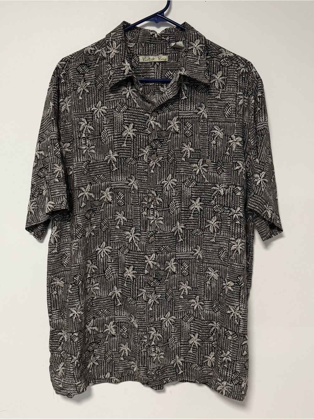 Batik Bay Men's Large Hawaiian Shirt Rayon Black Gray Palm Tree Tapa Print